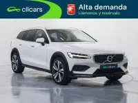 Usado Volvo V60 CC Pro 197 CV (144 kW) 2021 Blanco Familiar