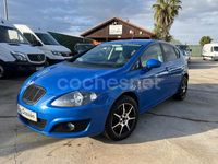 Usado Seat Leon Reference 105 CV (77 kW) 2012 Azul Berlina