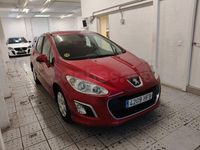 Usado Peugeot 308 Business-Line 92 CV (67 kW) 2010 Rojo Berlina