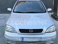 Usado Opel Astra Comfort 100 CV (73 kW) 2001 Gris / plata Berlina