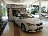 Usado Seat Leon Style 105 CV (77 kW) 2015 Blanco Familiar