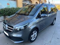 Usado Mercedes V220 Avantgarde 163 CV (119 kW) 2021 Gris / plata Monovolumen