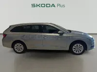 Nuevo Skoda Octavia Selection 116 CV (85 kW) 2026 Gris / plata Familiar
