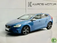 Usado Volvo V40 R-Design Momentum 150 CV (110 kW) 2018 Azul Berlina
