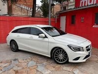 Usado Mercedes CLA220 Shooting Brake 178 CV (130 kW) 2016 Blanco Familiar