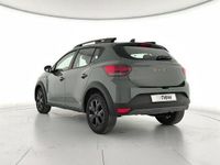 Usado Dacia Sandero Extreme 100 CV (73 kW) 2025 Verde Berlina