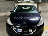 Usado Peugeot 208 Active 82 CV (60 kW) 2014 Negro Utilitario