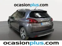 Usado Peugeot 2008 Allure 120 CV (88 kW) 2017 Gris plata SUV