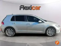 Usado VW Golf VII Advance 115 CV (84 kW) 2019 Gris Utilitario