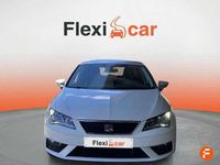 Usado Seat Leon ST Style 110 CV (80 kW) 2018 Blanco Familiar