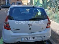 Usado Dacia Sandero Base 75 HP (55 kW) 2009 Branco Sedan