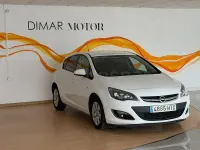 Usado Opel Astra Selective 110 CV (80 kW) 2013 Blanco Berlina