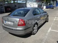Usado Skoda Octavia Elegance 140 CV (102 kW) 2008 Gris / plata Berlina