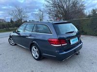 Usado Mercedes E200 136 CV (100 kW) 2013 Gris Familiar