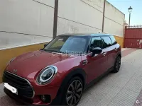 Usado Mini Cooper D Clubman 150 CV (110 kW) 2021 Granate Familiar