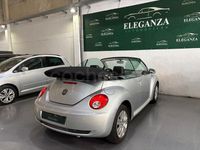Usado VW New Beetle 105 CV (77 kW) 2010 Gris / plata Utilitario
