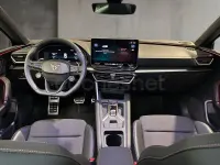 Używany Cupra Leon 150 KM (110 kW) 2024 Szary Sedan/Limuzyna
