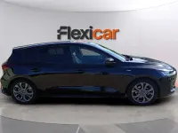 Usado Ford Focus ST-Line 155 CV (114 kW) 2023 Negro Berlina