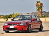 Usado Honda Civic 160 CV (117 kW) 1999 Rojo Berlina