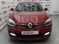 Usado Renault Mégane Bose Edition 130 CV (95 kW) 2014 Granate Berlina
