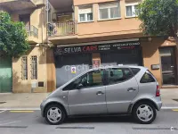 Usado Mercedes A170 Elegance 90 CV (66 kW) 2000 Gris / plata Monovolumen