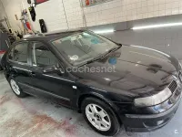 Usado Seat Leon Sport 105 CV (77 kW) 2001 Negro Utilitario