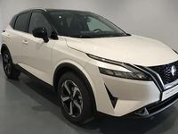 Usado Nissan Qashqai N-Connecta 140 CV (102 kW) 2022 Lunar white con techo midnight SUV