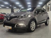 Usado Renault Captur Zen 90 CV (66 kW) 2017 Gris / plata SUV