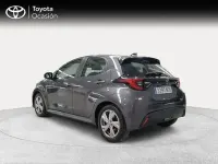 Usado Toyota Yaris Active 116 CV (85 kW) 2025 Gris Utilitario