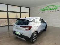Usado Renault Captur Intens 100 CV (73 kW) 2022 Blanco SUV
