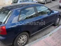 Usado Audi A3 Attraction 110 CV (80 kW) 1999 Azul Utilitario