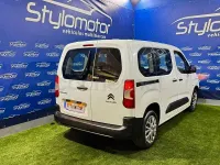 Usado Citroën Berlingo Live 100 CV (73 kW) 2019 Blanco Monovolumen