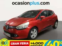 Usado Renault Clio GrandTour Dynamique 90 CV (66 kW) 2014 Rojo Familiar