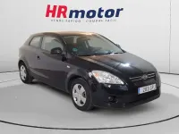 Usado Kia ProCeed 126 CV (92 kW) 2009 Negro Utilitario