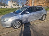 Usado Opel Astra Selective 110 HP (80 kW) 2011 Cinzento Sedan