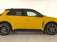 Używany Renault R5 Iconic 110 kW (150 KM) 2024 Żółty Hatchback