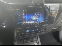 Usado Toyota Auris Hybrid Active 136 CV (100 kW) 2018 Marrón Familiar