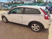 Usado Volvo C30 Momentum 115 CV (84 kW) 2012 Blanco Utilitario