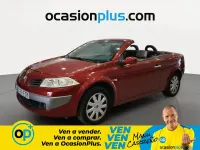Usado Renault Mégane Coupé Dynamique 84 CV (61 kW) 2006 Rojo Coupe