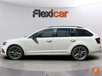 Usado Skoda Octavia RS 184 CV (135 kW) 2017 Blanco Familiar