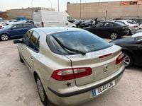 Usado Renault Laguna II Expression 110 CV (80 kW) 2002 Gris / plata Berlina