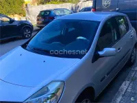Begagnad Renault Clio II Authentique 75 HK (55 kW) 2007 Grå Sedan