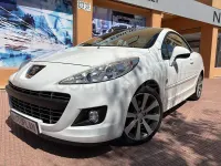 Usado Peugeot 207 CC 120 CV (88 kW) 2012 Blanco Descapotable
