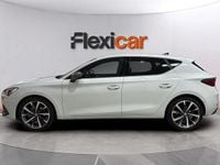 Usado Seat Leon FR 110 CV (80 kW) 2024 Blanco Familiar