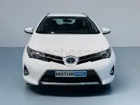 Usado Toyota Auris Hybrid Active 136 CV (100 kW) 2013 Blanco Familiar
