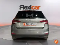 Usado Skoda Fabia Selection 95 CV (69 kW) 2025 Gris Utilitario