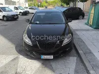 Usado Lancia Delta 120 CV (88 kW) 2010 Negro Utilitario