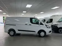 Usado Ford Transit Custom Trend 136 CV (100 kW) 2023 Blanco Van