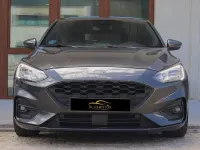 Usado Ford Focus ST-Line 125 CV (91 kW) 2022 Gris / plata Berlina