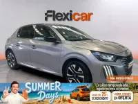 Usado Peugeot 208 Allure 100 CV (73 kW) 2025 Gris Utilitario